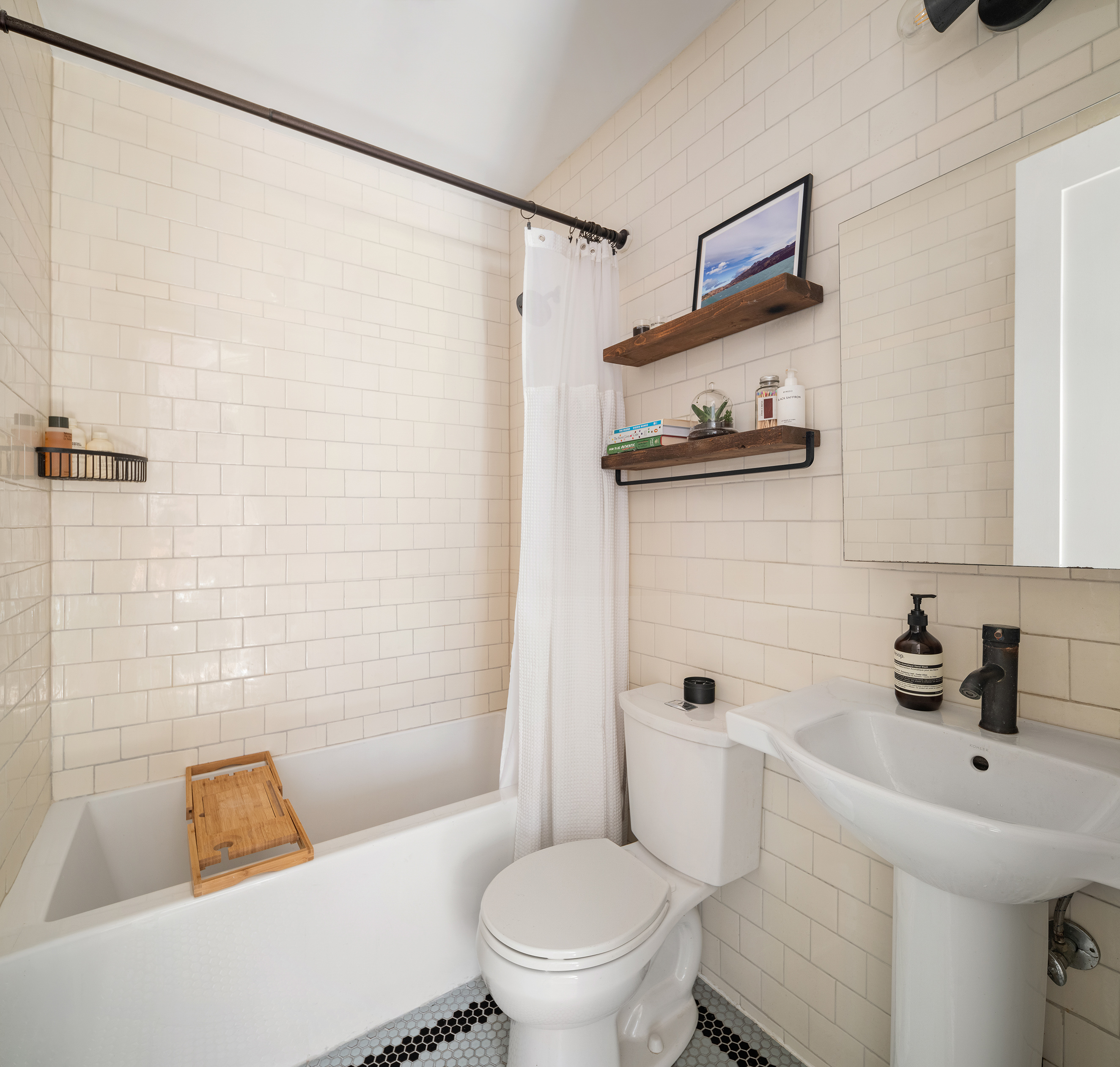 17 East 17th Street, Unit C4 Brooklyn, NY 11226 - Photo 7 of 12 Gallery Image 7