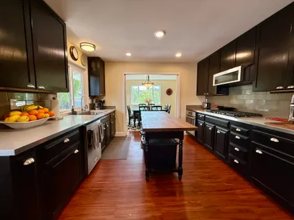 $1,695,000 | 722 Sutro Avenue, Novato, CA 94947