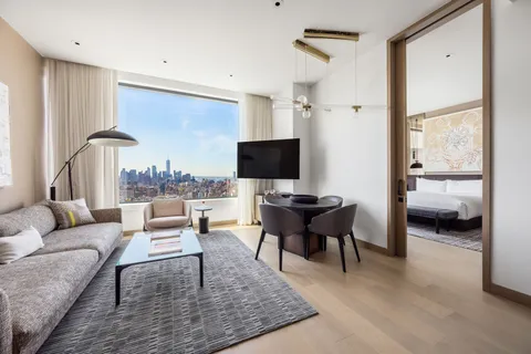 $3,650,000 | 25 West 28th Street, Unit PH42B | NoMad