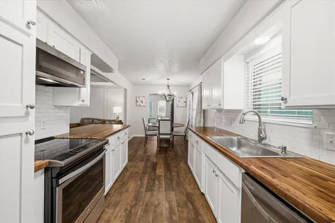$375,000 | 409 East Scotland Drive, Irving, TX 75062