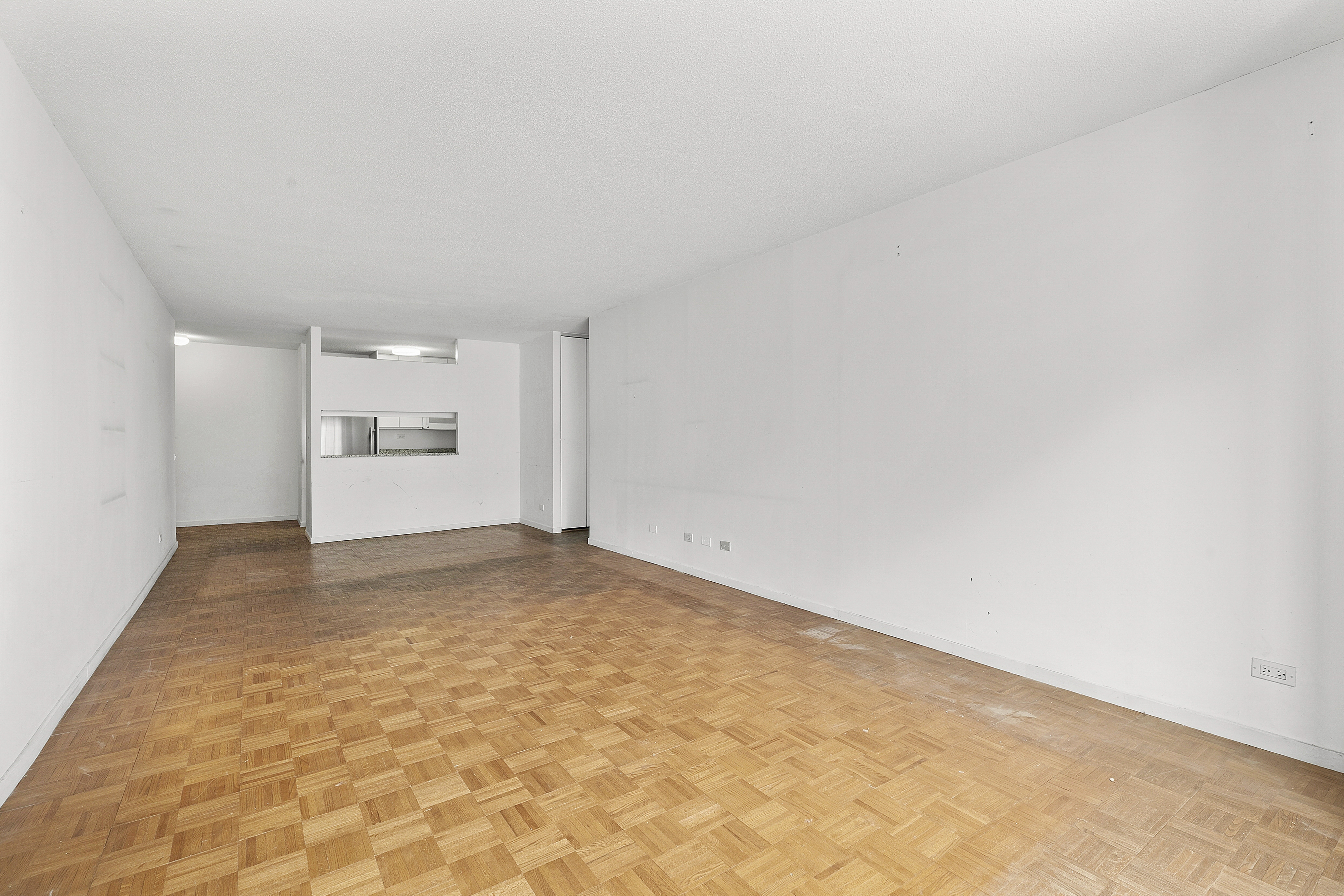 515 East 72nd Street, Unit 10D Manhattan, NY 10021 - Photo 4 of 14