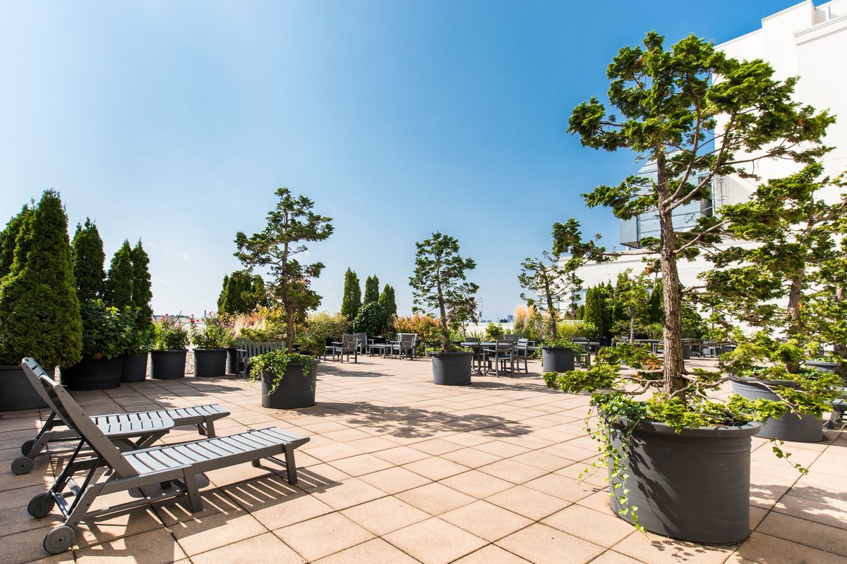 27-28 Thomson Avenue, Unit 421 Queens, NY 11101 - Photo 7 of 8