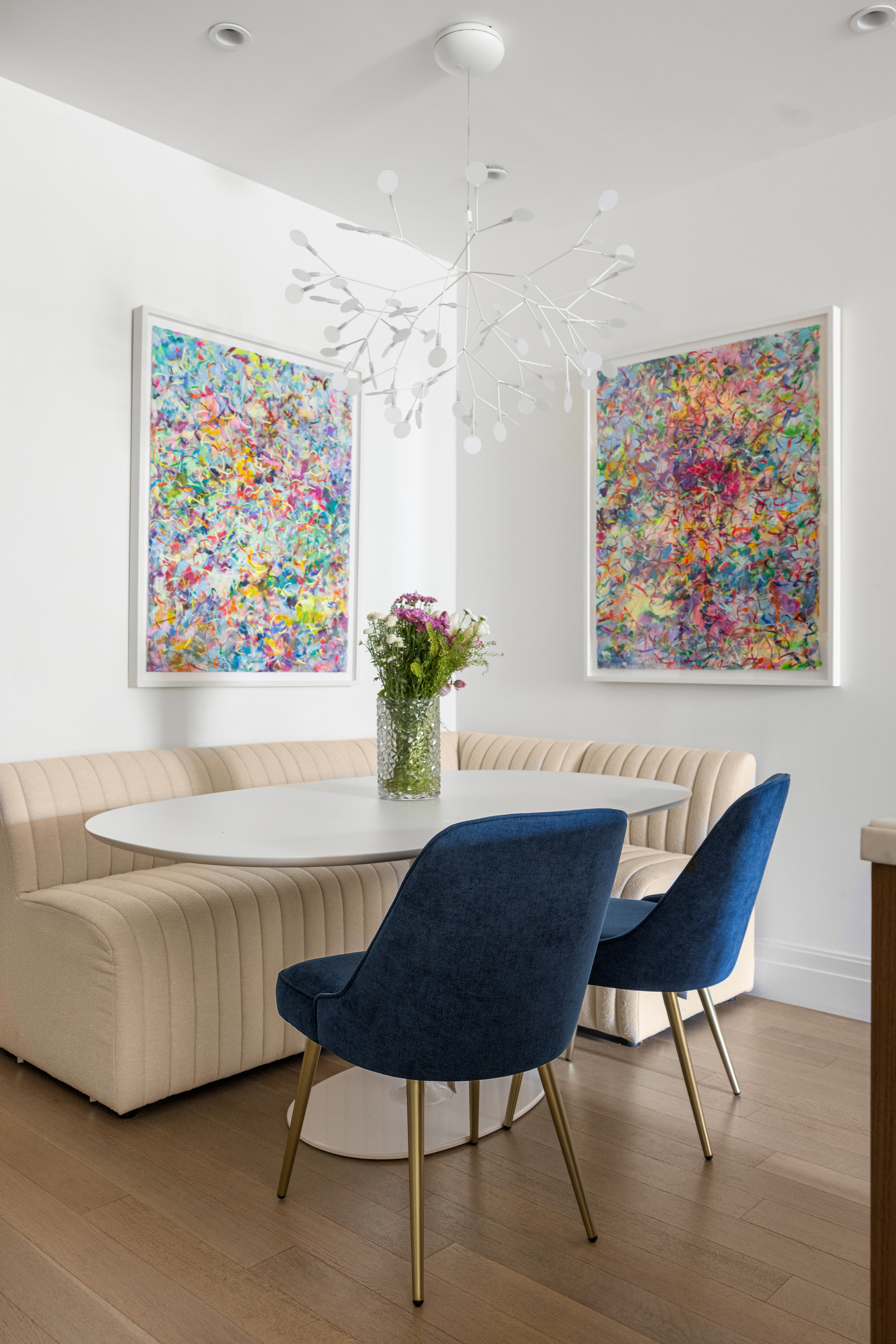 100 Barclay Street, Unit 16H Manhattan, NY 10007 - Photo 3 of 12 a dining room with furniture and a potted plant