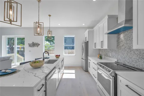 $975,000 | 4307 South Clark Avenue, Tampa, FL 33611