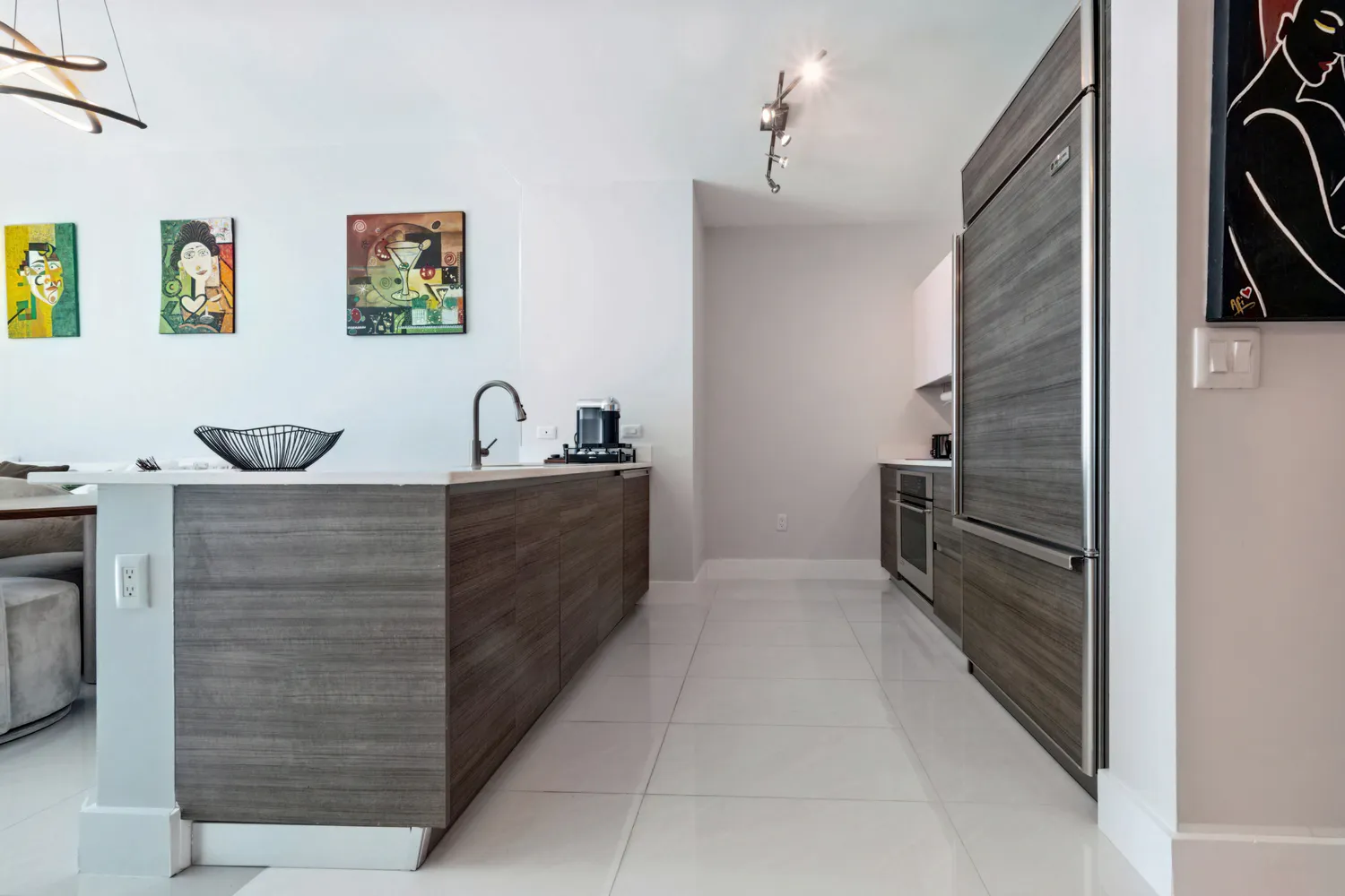 $880,000 | 1100 South Miami Avenue, Unit 4203, Miami, FL 33130