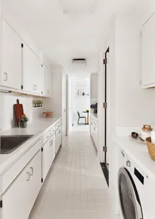 $3,850,000 | 33 East 70th Street, Unit 9D | Lenox Hill