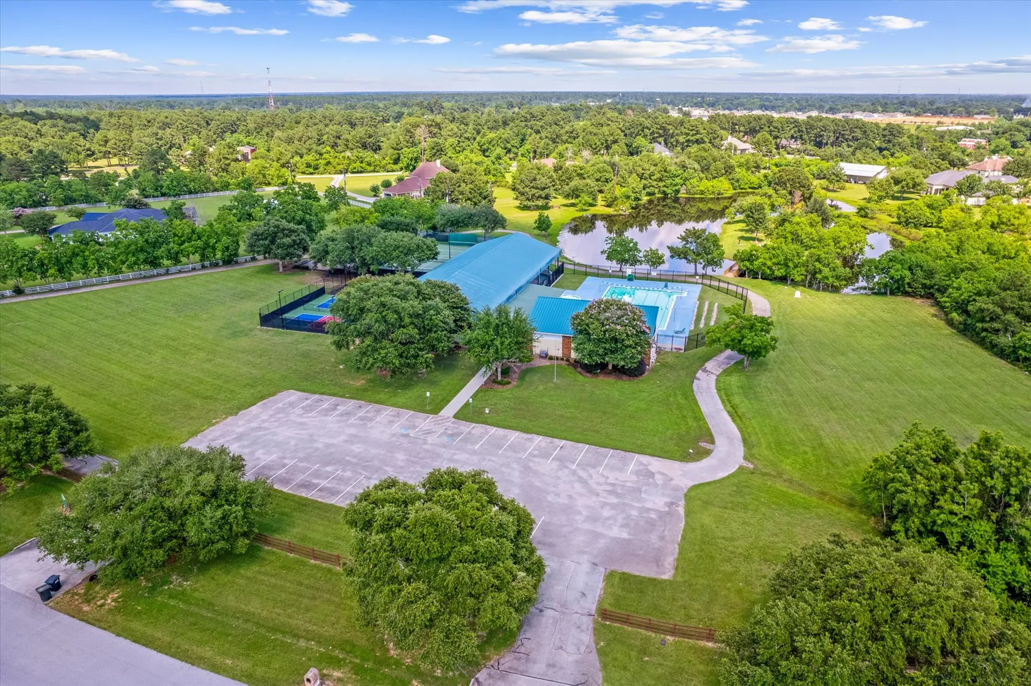 $984,500 | 1019 Towering Oaks Street, Magnolia, TX 77355