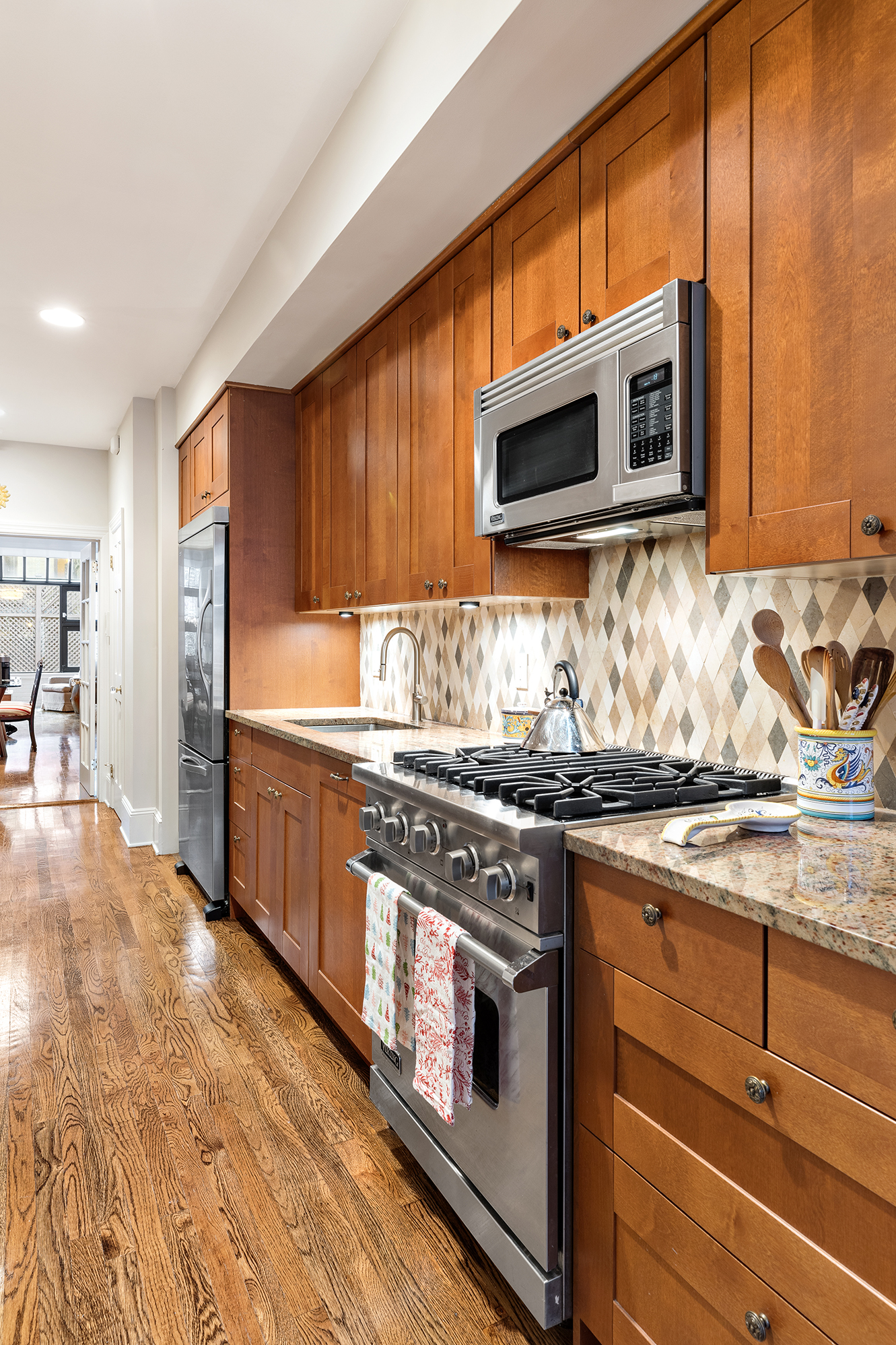 113 East 35th Street Manhattan, NY 10016 - Photo 23 of 24