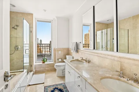 $2,650,000 | 351 East 51st Street, Unit PH7A | Midtown East