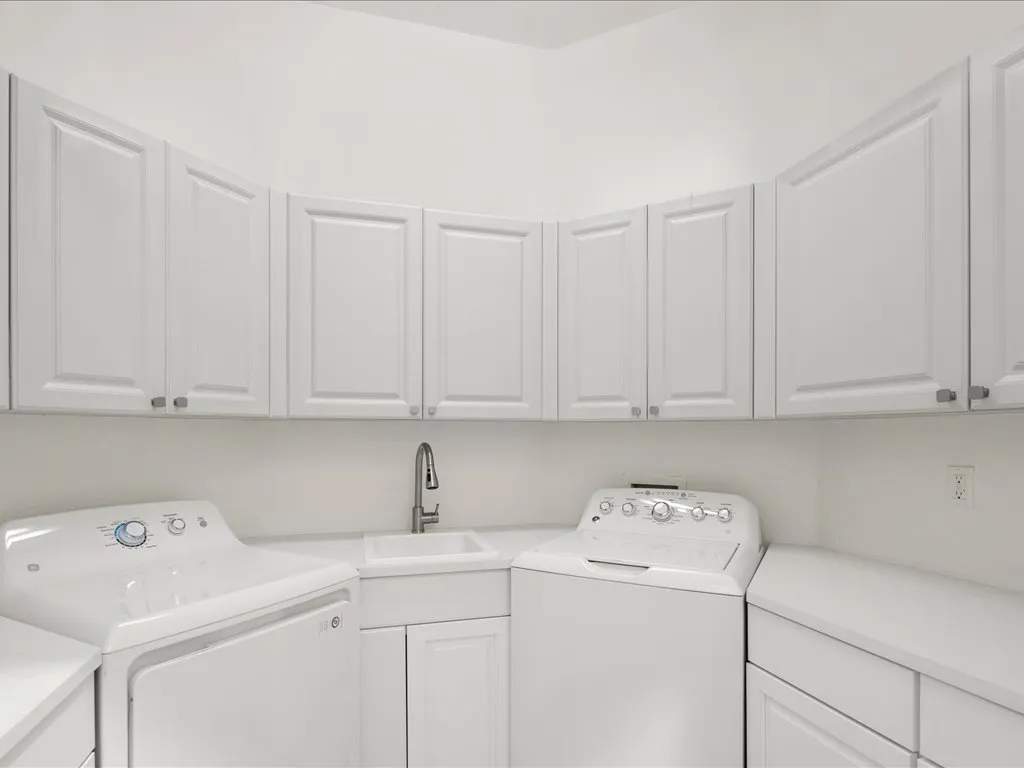 $890,000 | 16109 Waterleaf Lane, Fort Myers, FL 33908