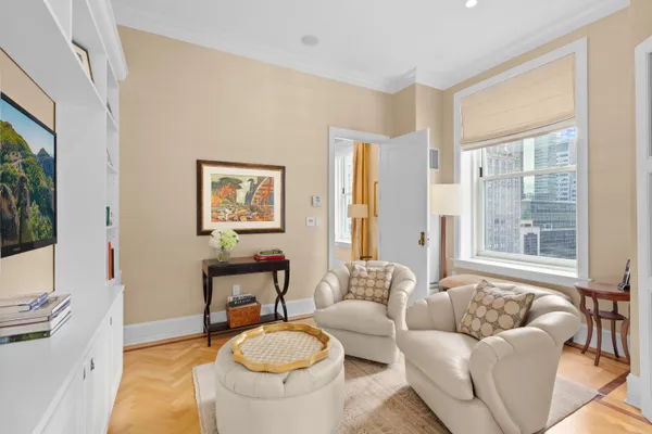 $10,995,000 | 1 Central Park South, Unit 915 | Central Park South
