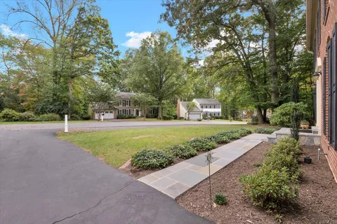 $1,100,000 | 11556 Southington Lane, Herndon, VA 20170