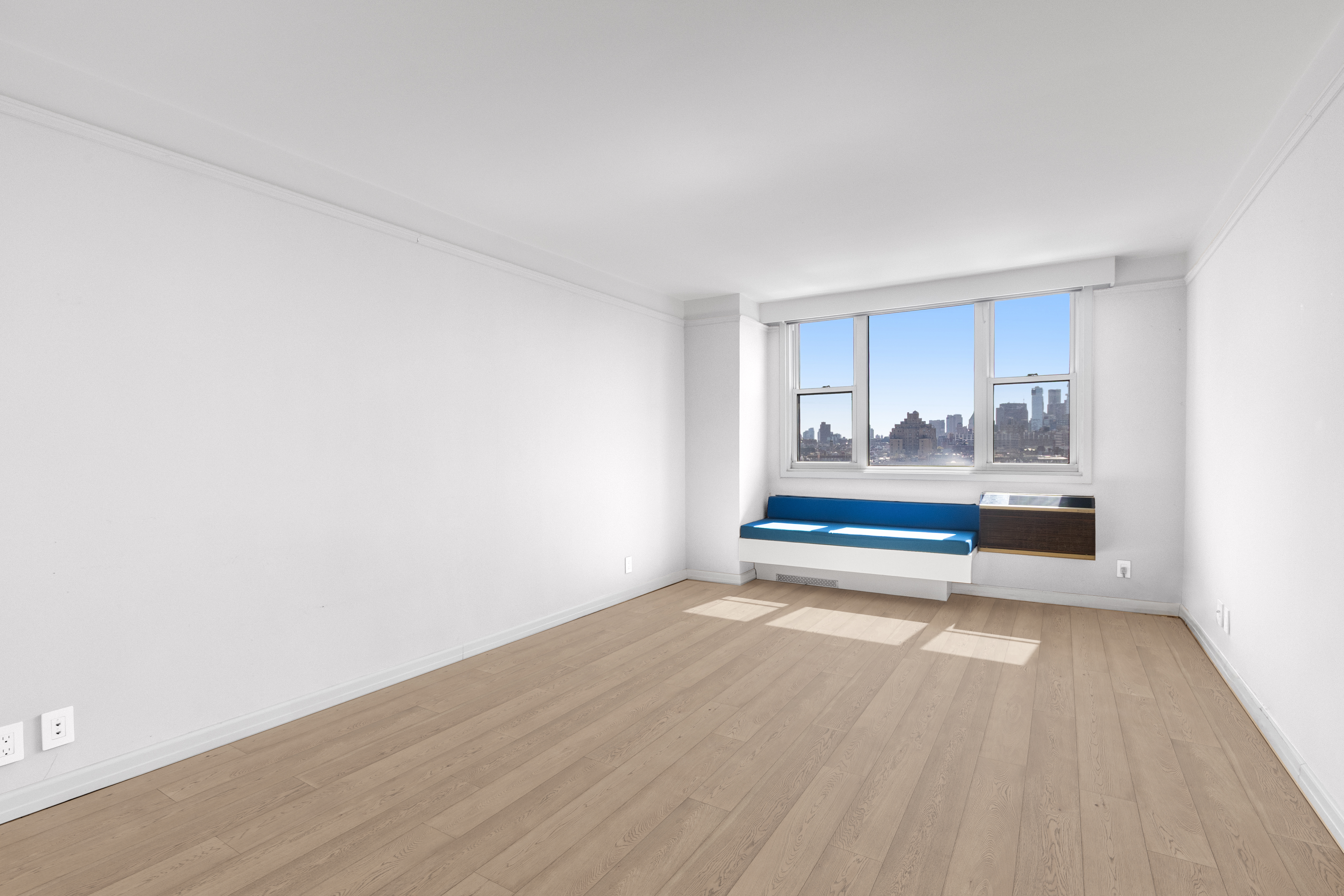 61 Jane Street, Unit 12AB Manhattan, NY 10014 - Photo 15 of 24