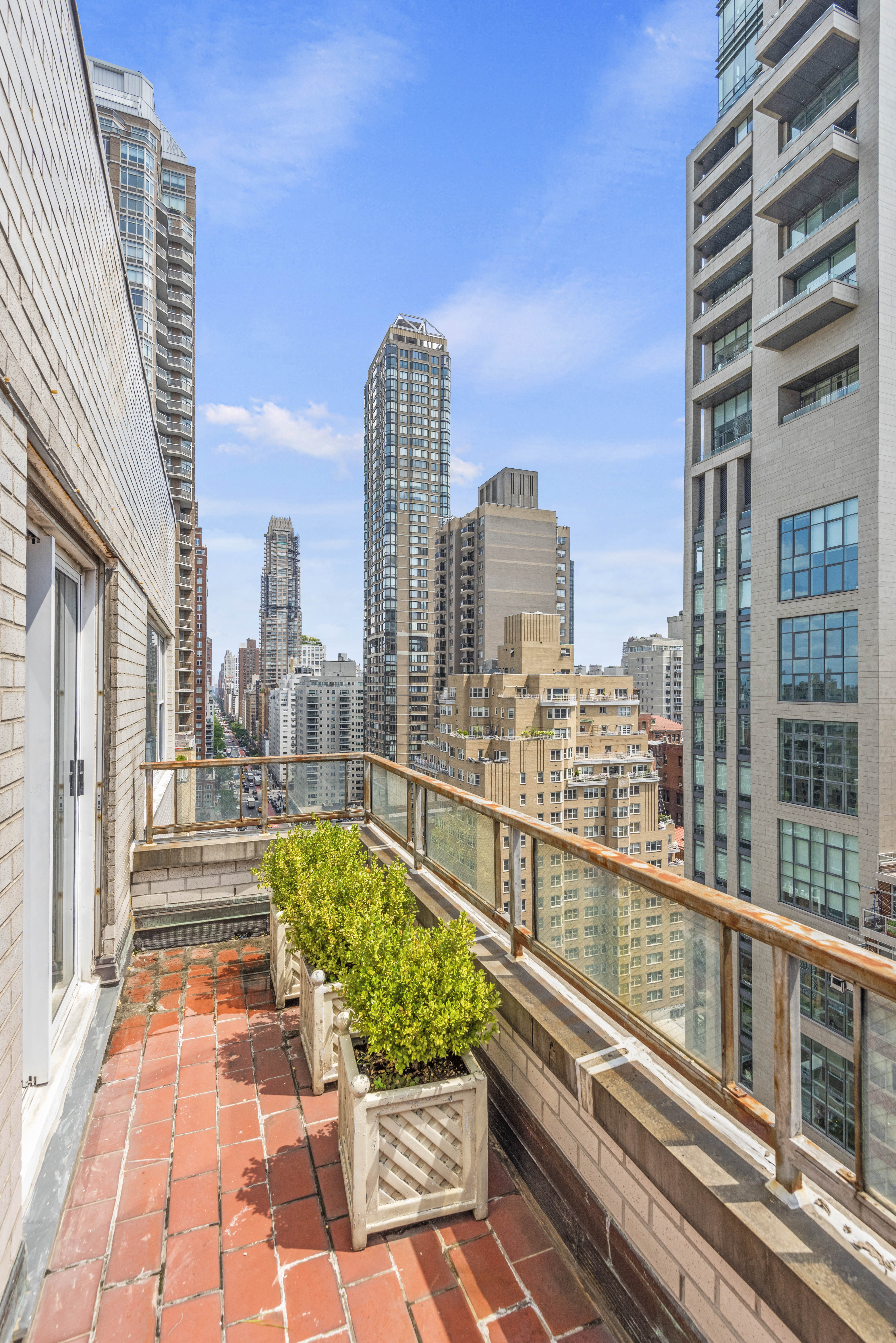 175 East 62nd Street, Unit PHB Manhattan, NY 10065 - Photo 13 of 17 Gallery Image 13
