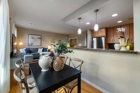 $399,000 | 1511 Jefferson Street, Unit 211, Oakland, CA 94612