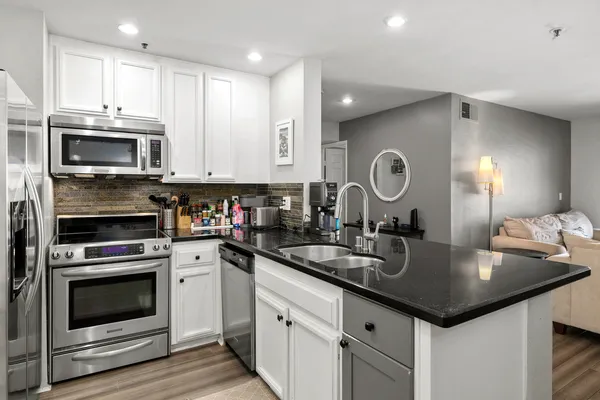 $595,000 | 5605 Friars Road, Unit 308, San Diego, CA 92110