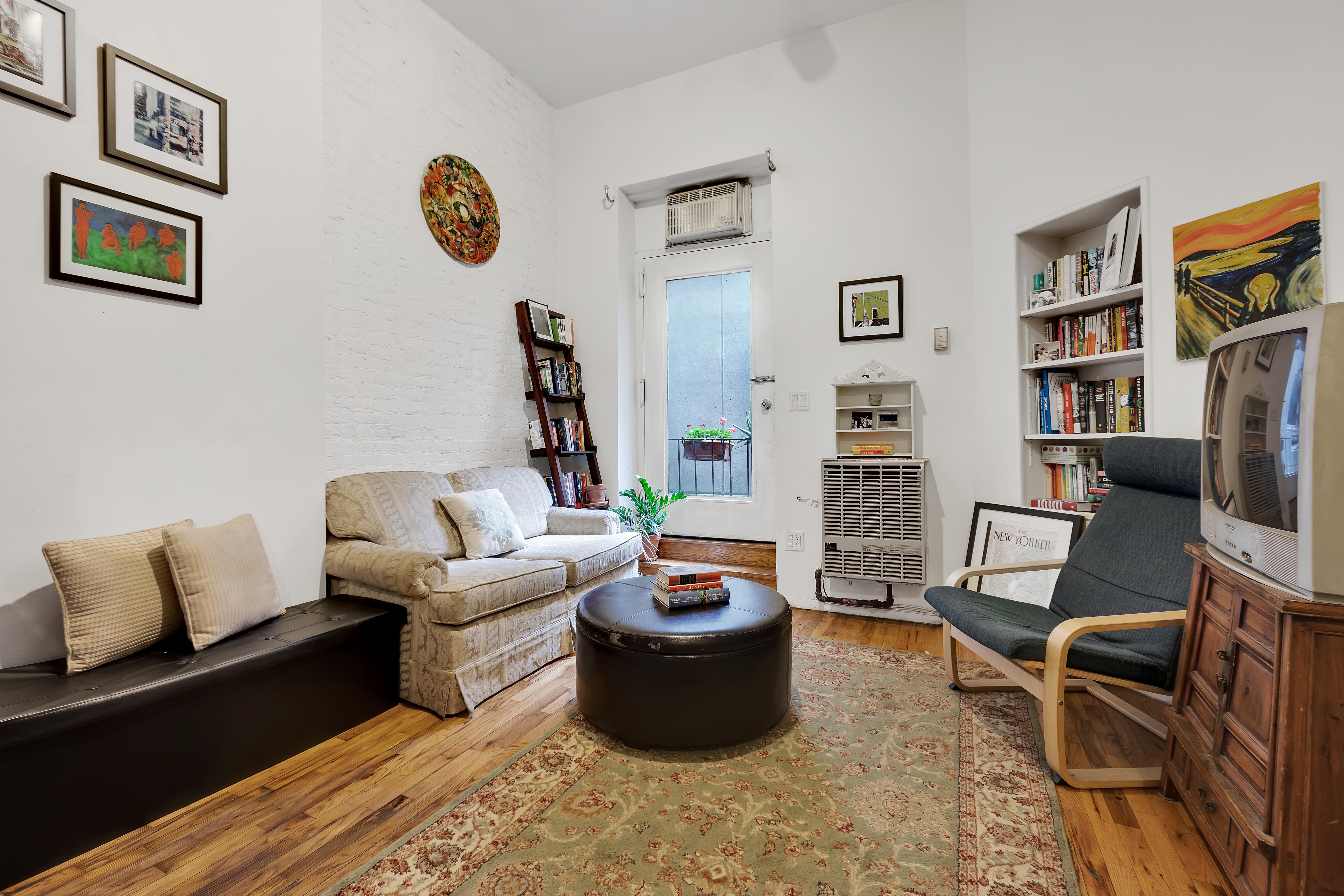 949 Columbus Avenue Manhattan, NY 10025 - Photo 4 of 14 Gallery Image 4