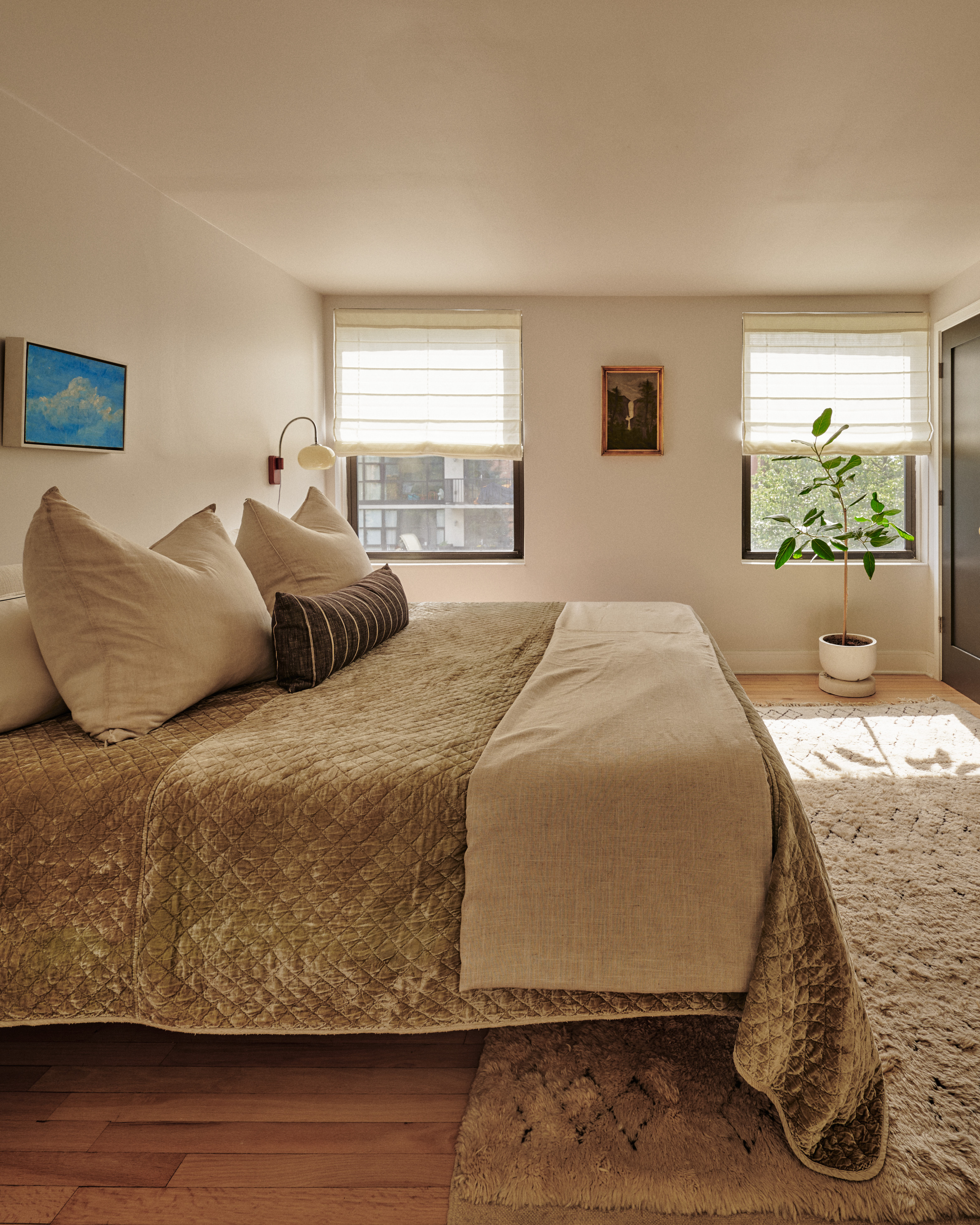 320 State Street, Unit 4 Brooklyn, NY 11201 - Photo 7 of 15 a bedroom with a bed and windows
