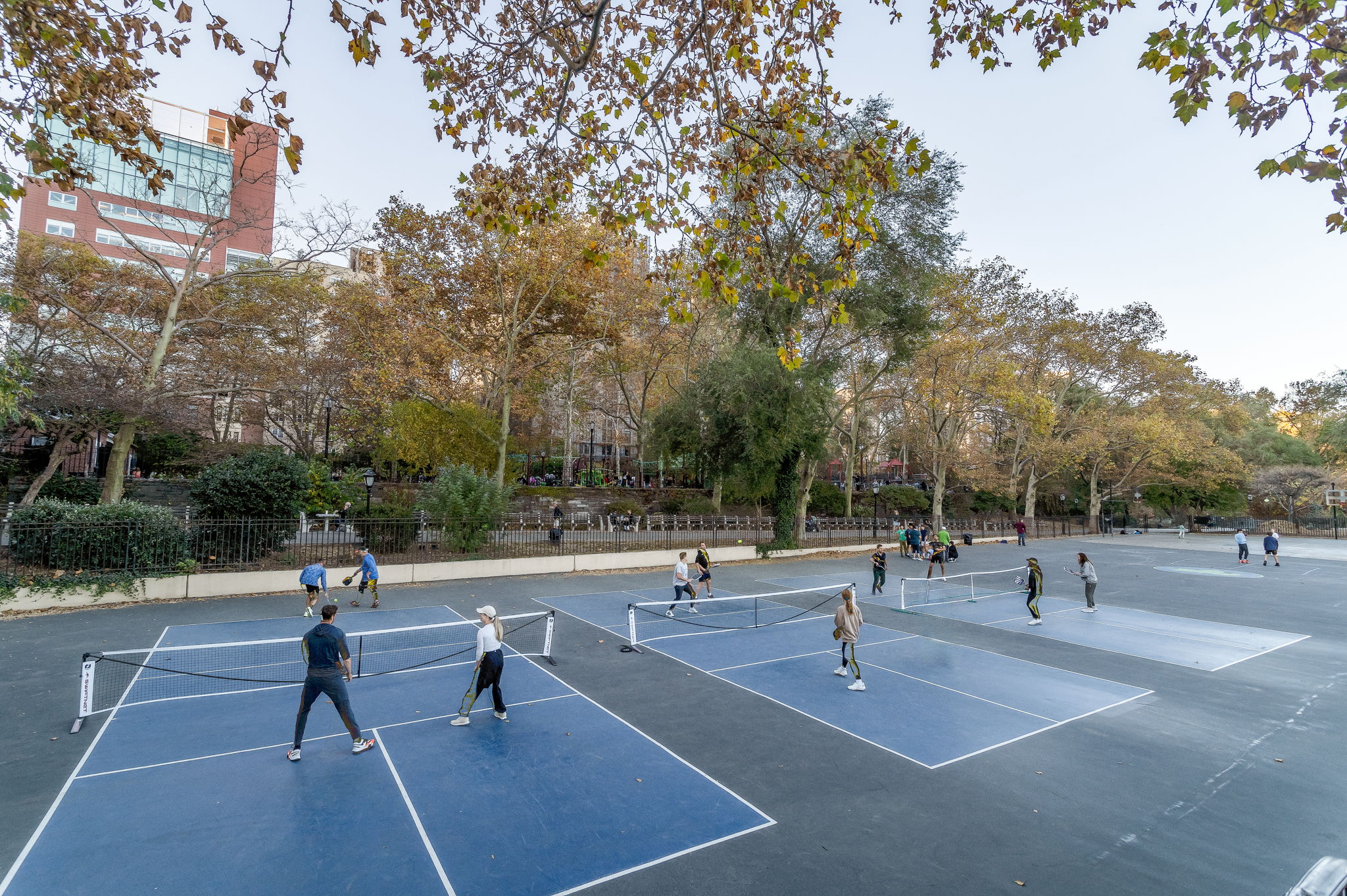 450 East 83rd Street, Unit 5F Manhattan, NY 10028 - Photo 10 of 11 a park with lots of tables and chairs