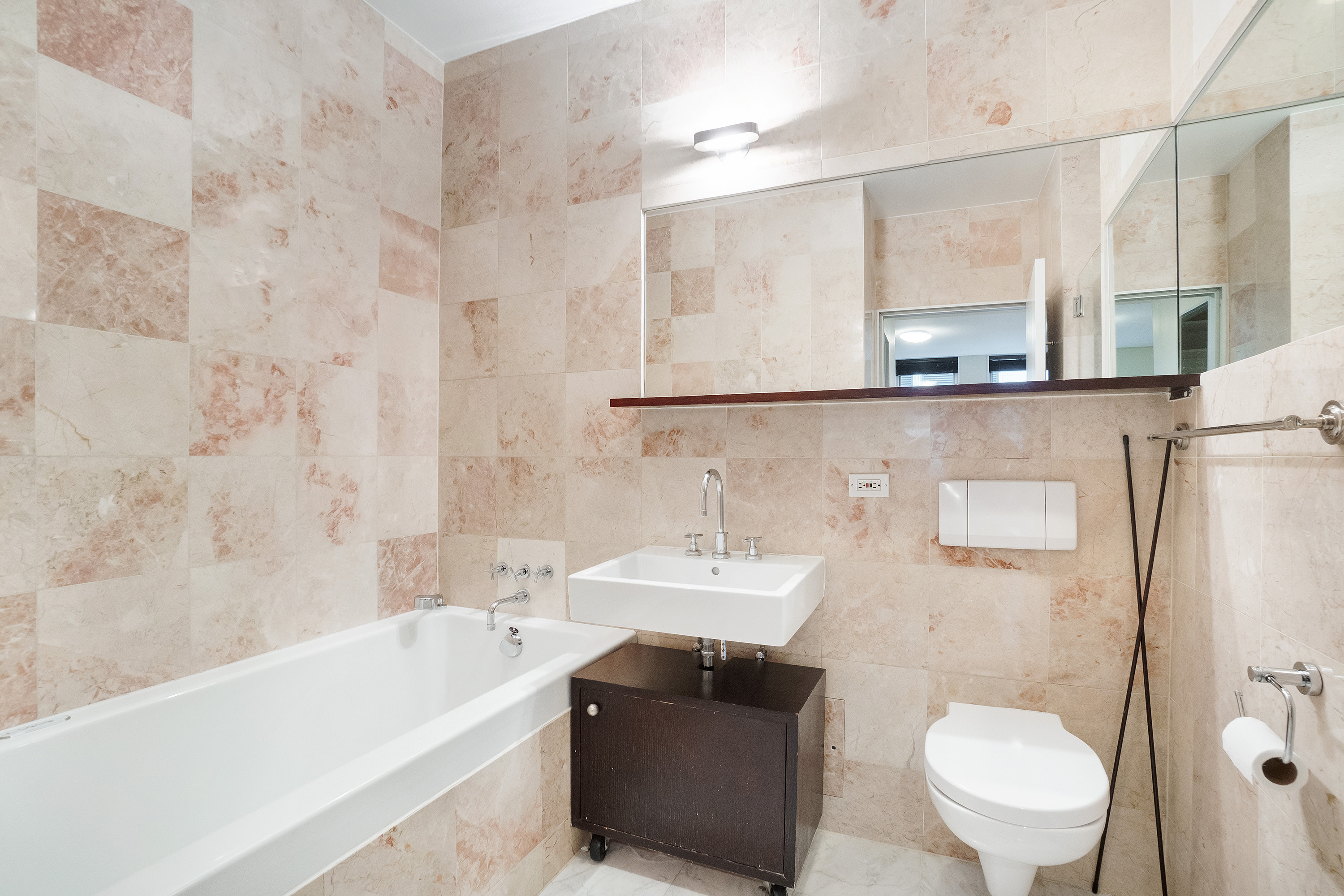 21 Astor Place, Unit 4B Manhattan, NY 10003 - Photo 5 of 9