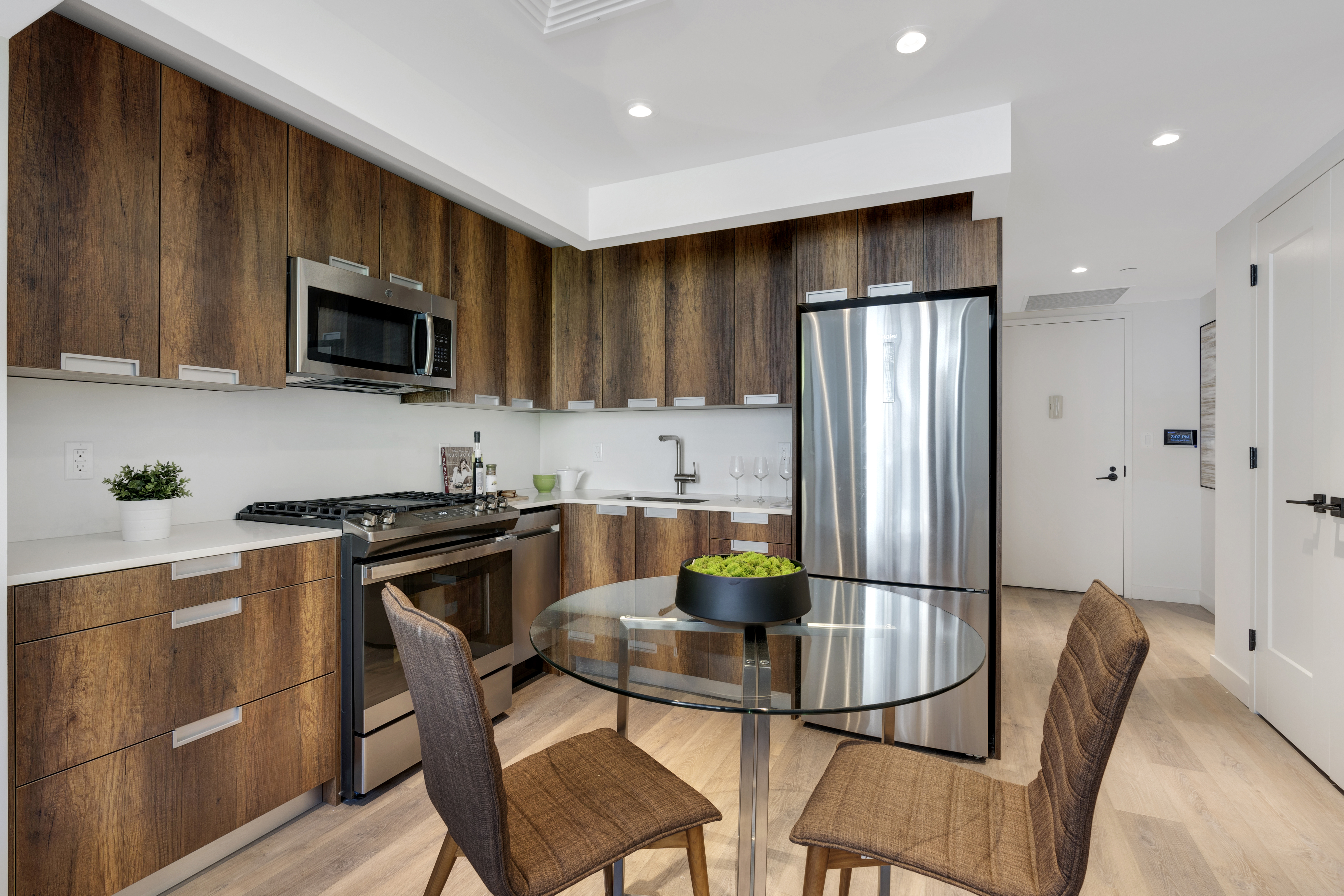 350 West 45th Street, Unit 2A Manhattan, NY 10036 - Photo 2 of 6