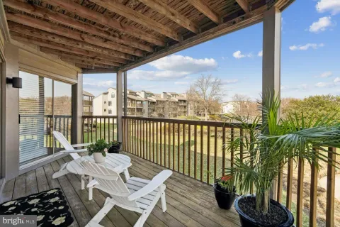 $595,000 | 2110 Chesapeake Harbour Drive East, Unit 101, Annapolis, MD 21403