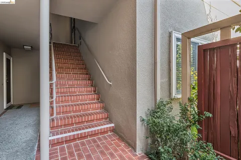 $899,000 | 1519 Oxford Street, Unit E, Berkeley, CA 94709