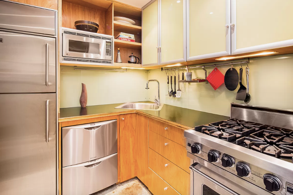 10 Christopher Street, Unit 3B Manhattan, NY 10014 - Photo 6 of 8