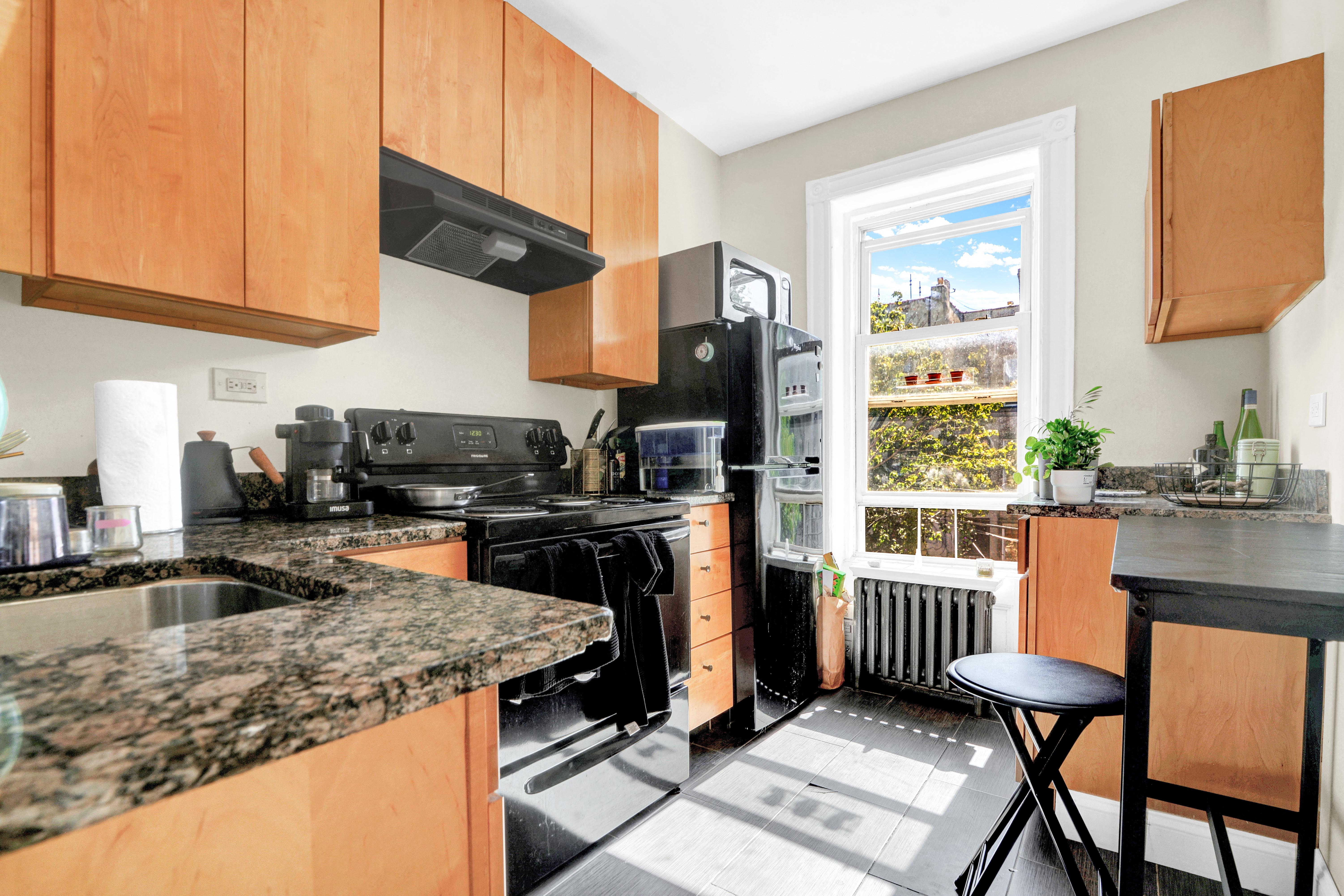 452 Bainbridge Street Brooklyn, NY 11233 - Photo 26 of 33