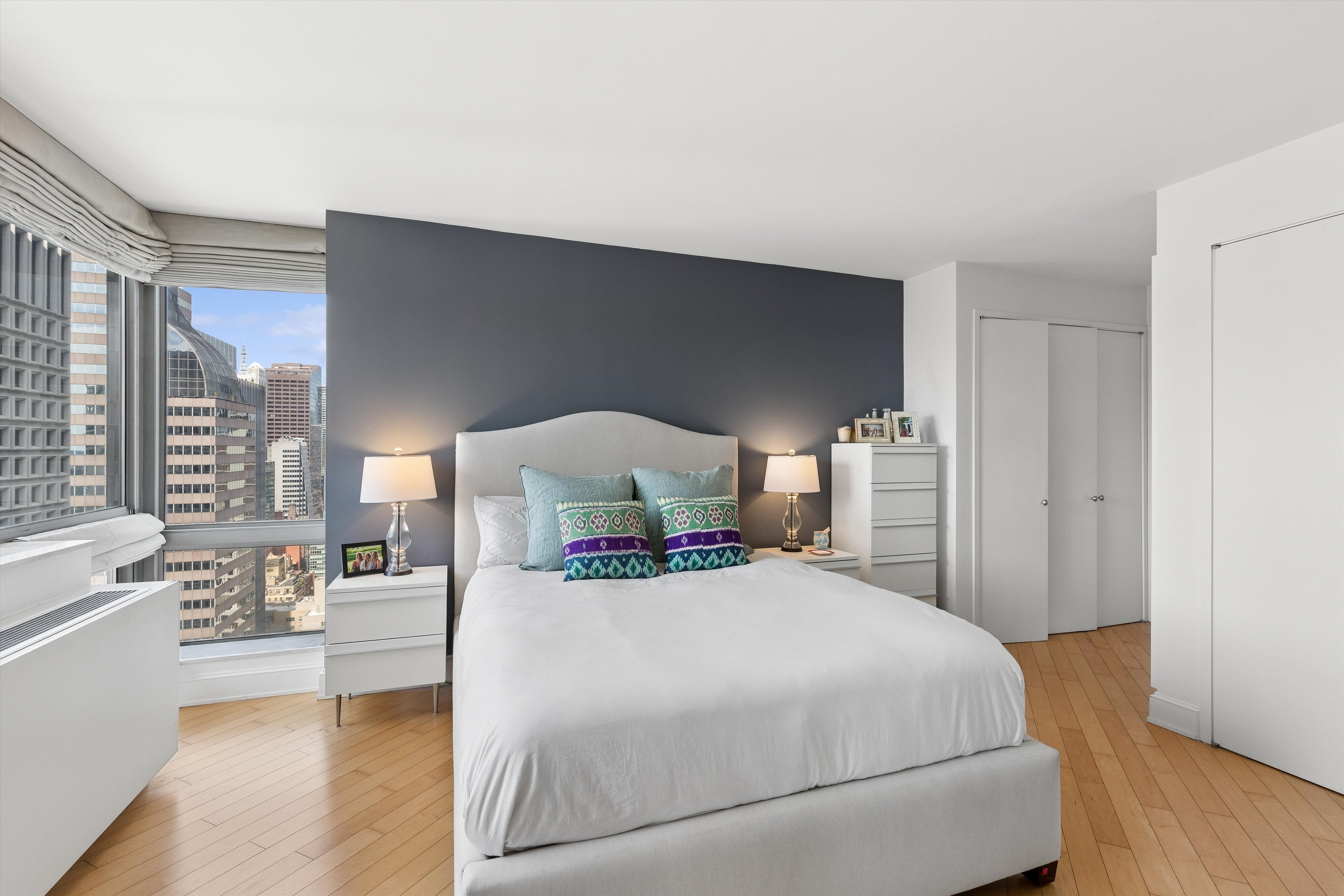 235 East 55th Street, Unit 38C Manhattan, NY 10022 - Photo 6 of 13