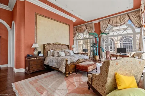 $24,000,000 | 7613 Bay Colony Drive, Naples, FL 34108