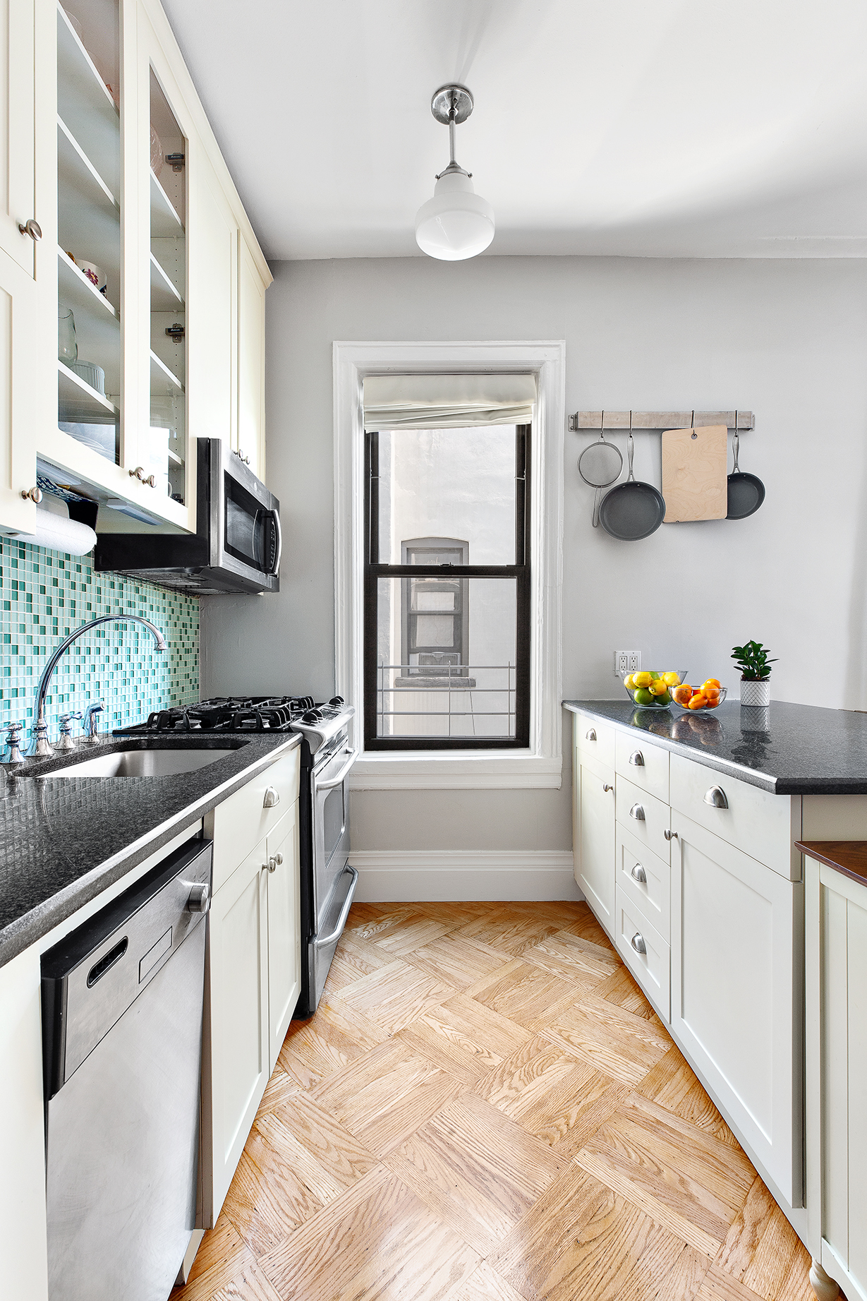 813 8th Avenue, Unit 4R Brooklyn, NY 11215 - Photo 4 of 12