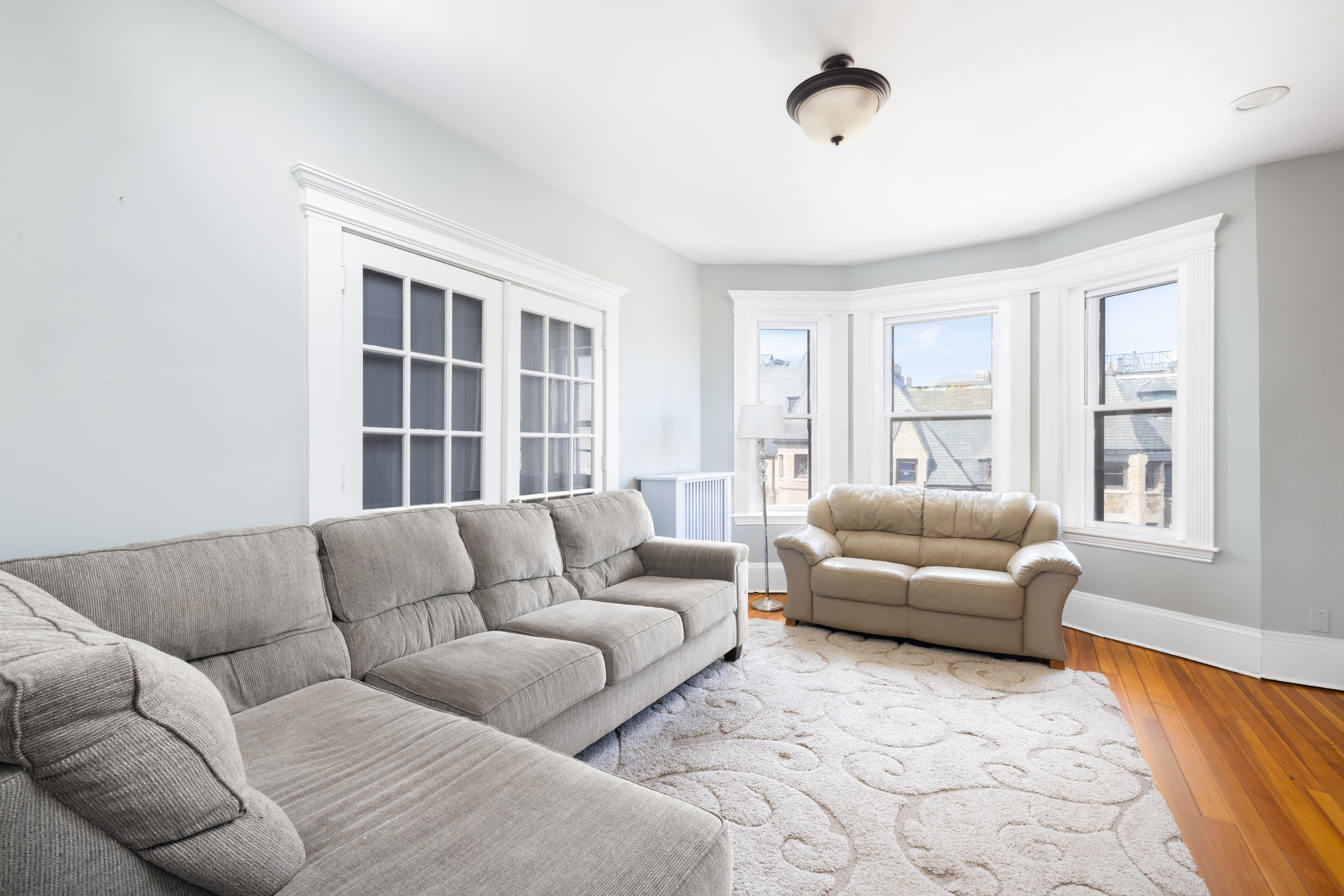 16 Garrison Road, Unit 5 Brookline, MA 02445 - Photo 3 of 5