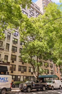 $749,000 | 240 East 46th Street, Unit 7G | Midtown East