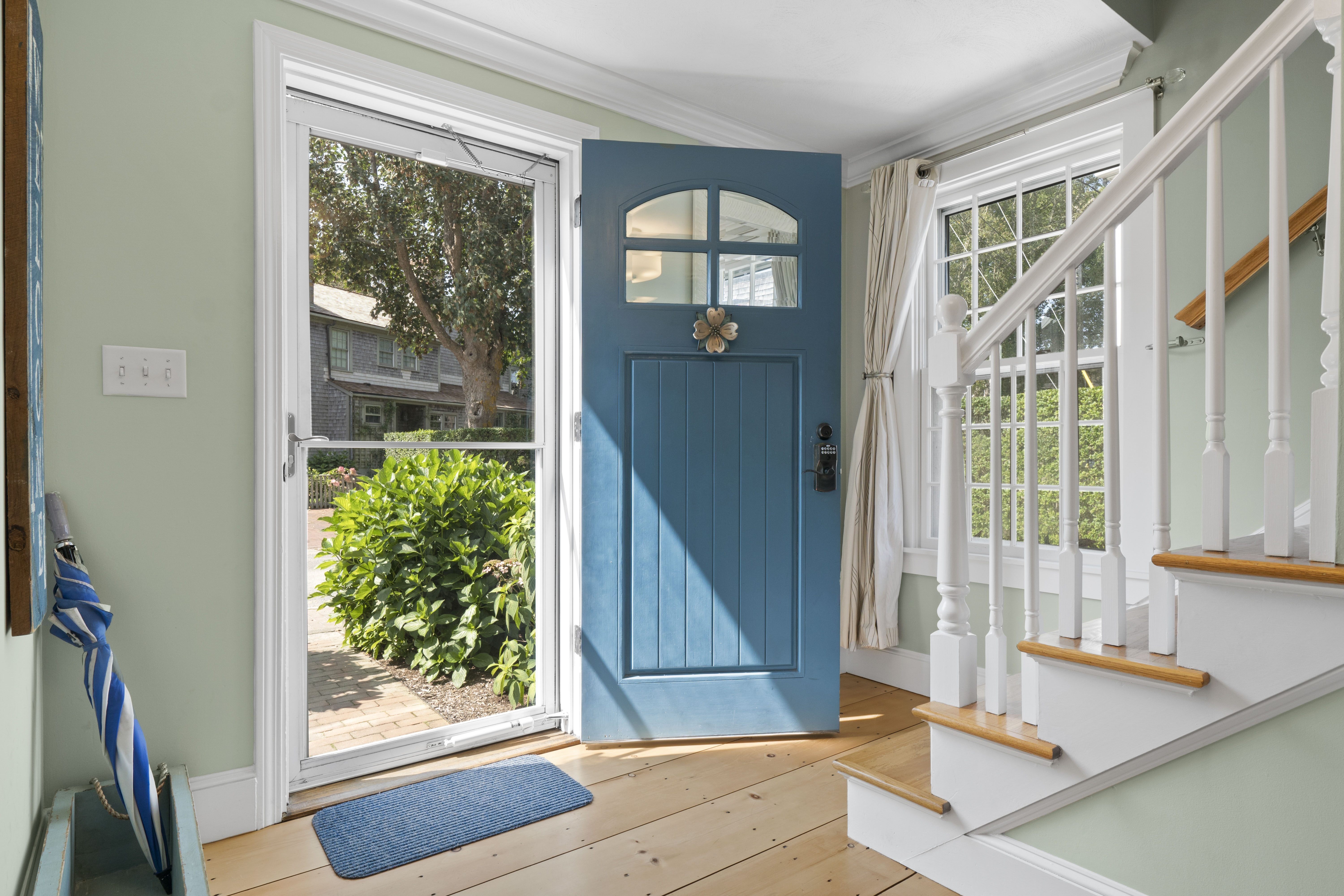 8 New Mill Street Nantucket, MA 02554 - Photo 7 of 14