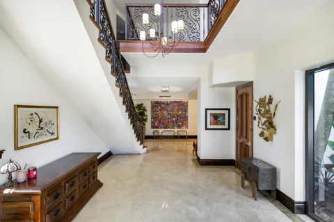 $8,200,000 | 6864 Southwest 68th Street, South Miami, FL 33143