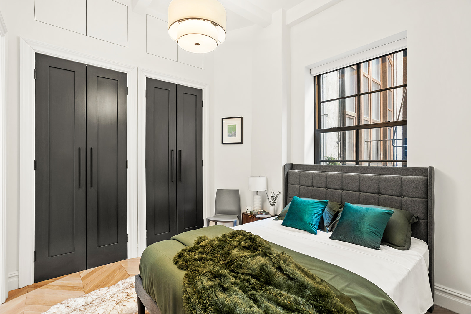 33 West 67th Street, Unit 4M Manhattan, NY 10023 - Photo 7 of 11