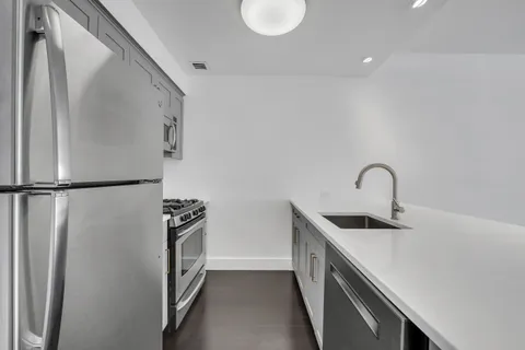 $699,000 | 516 West 47th Street, Unit S1B | Hell's Kitchen