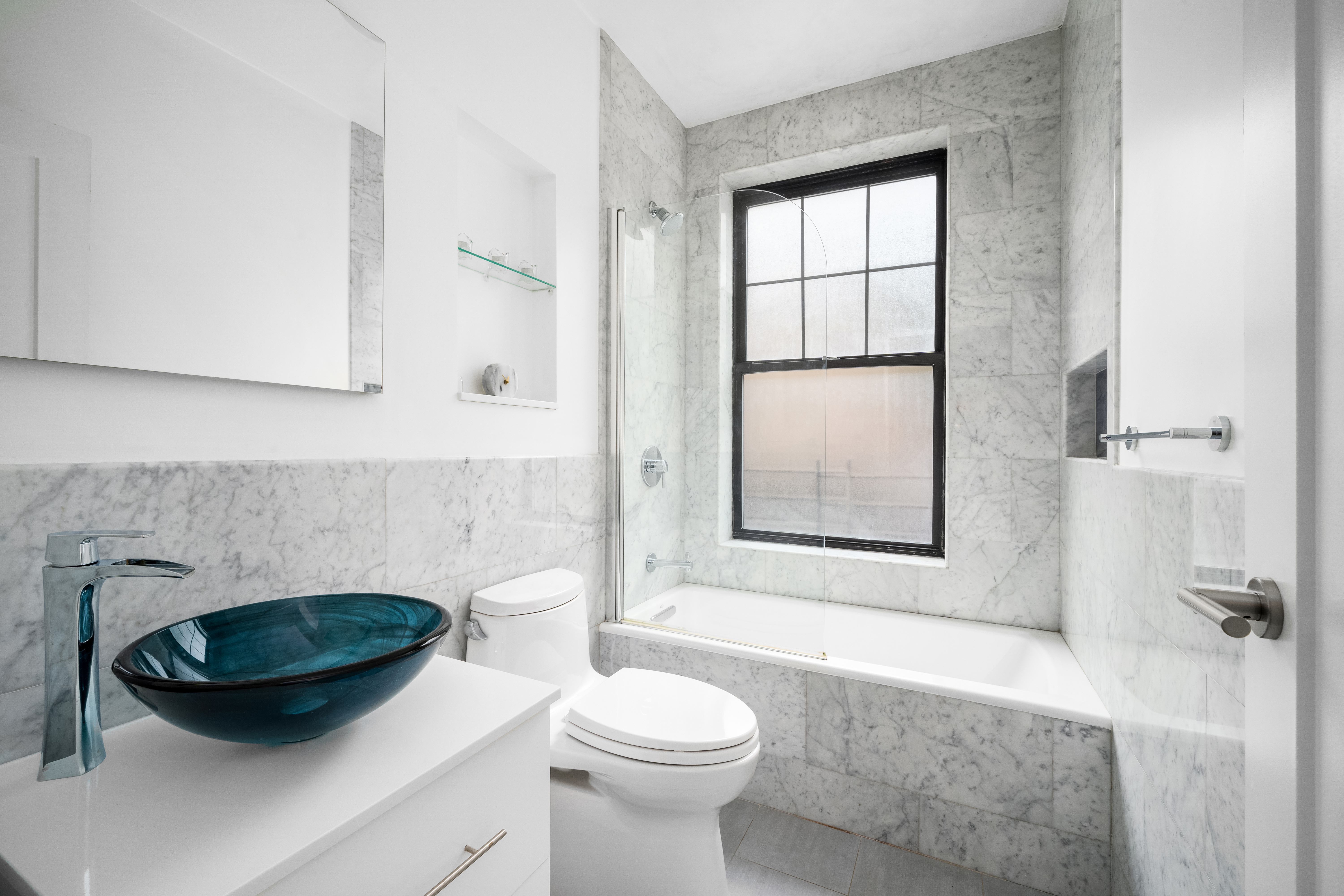 170 2nd Avenue, Unit 2C Manhattan, NY 10003 - Photo 4 of 8