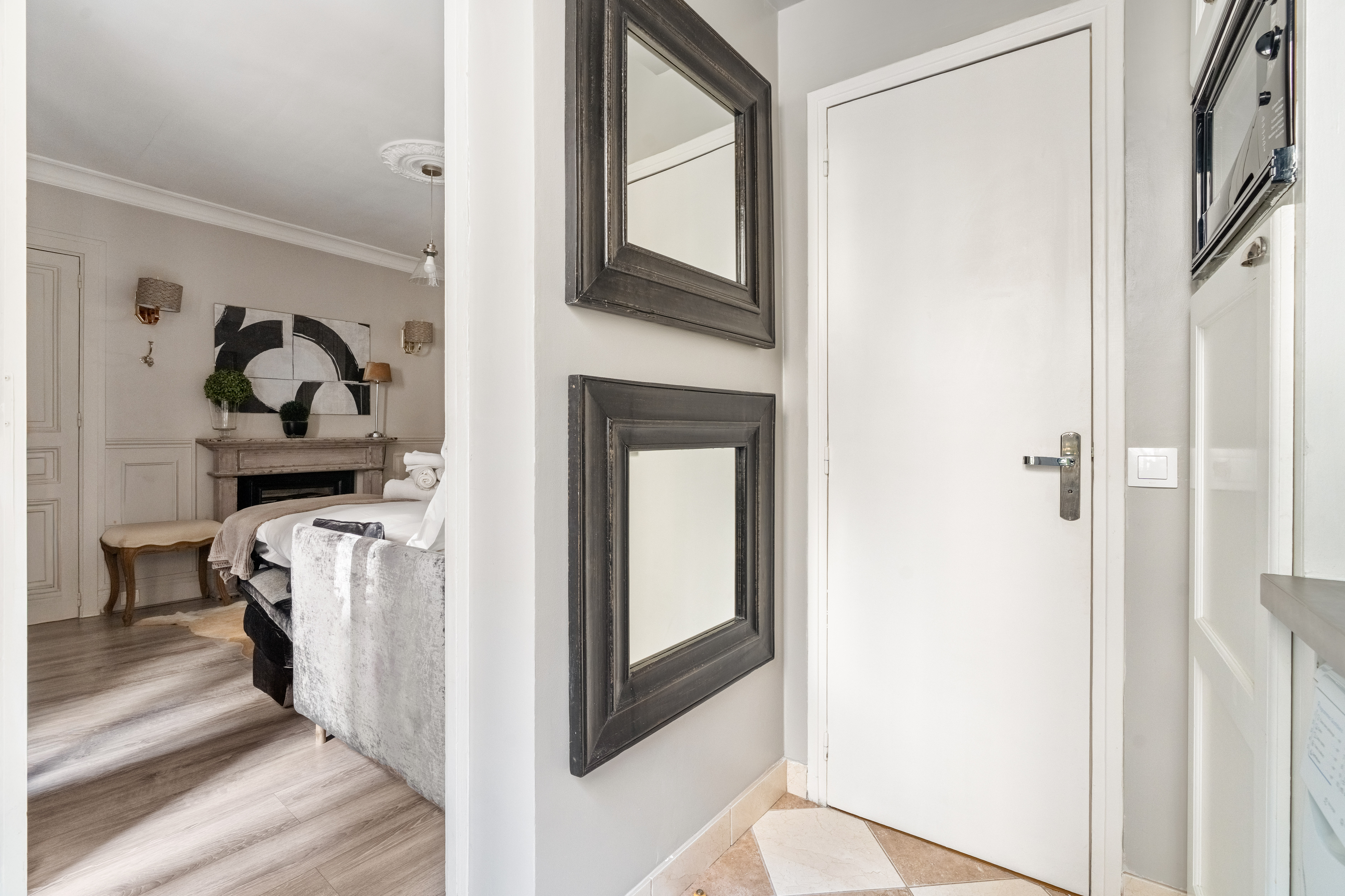 67 Rue Du Bac Paris, France 75007 - Photo 8 of 12