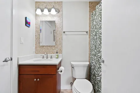 $625,000 | 732 Lamont Street Northwest, Unit 203, Washington, DC 20010