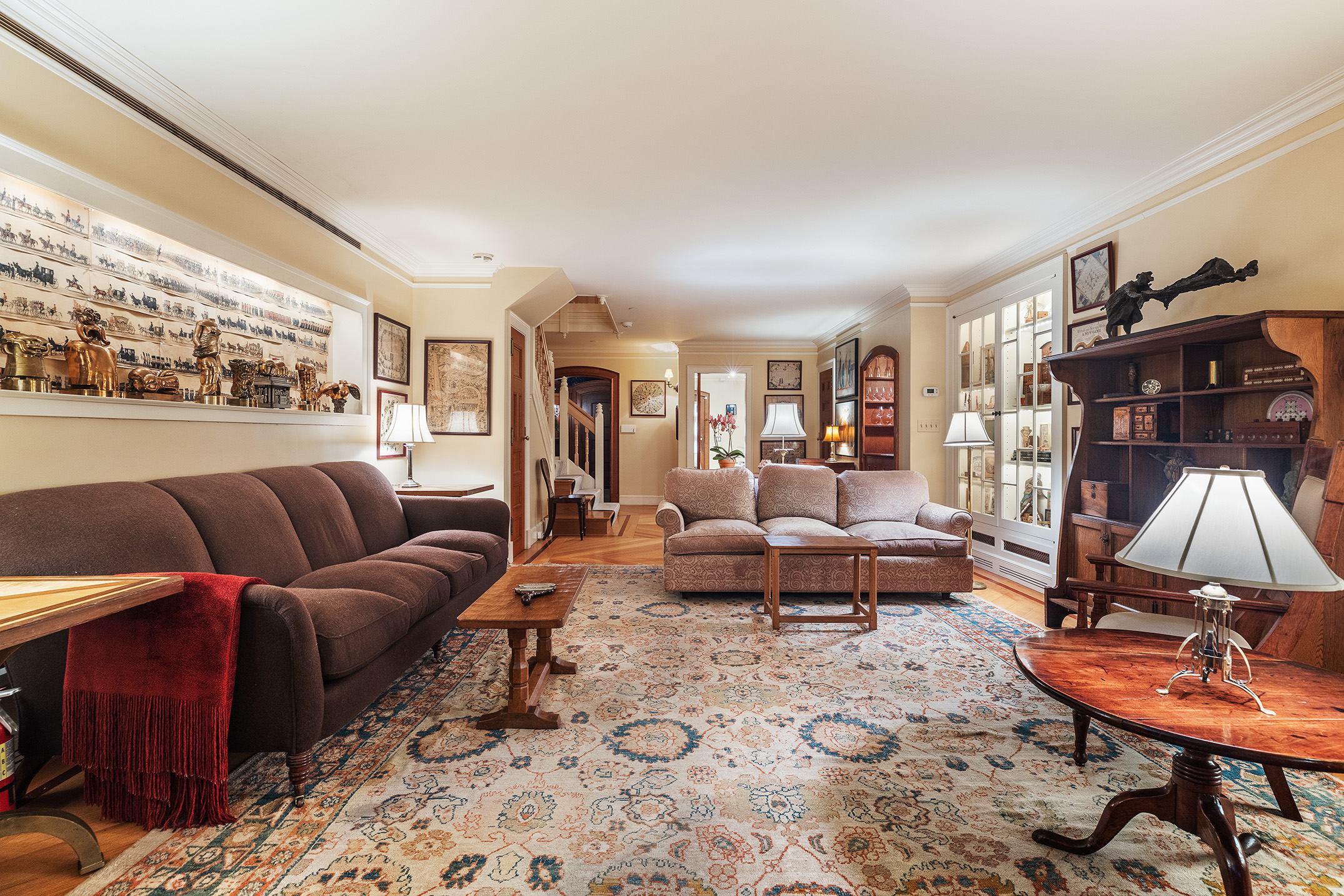 246 East 49th Street Manhattan, NY 10017 - Photo 2 of 39