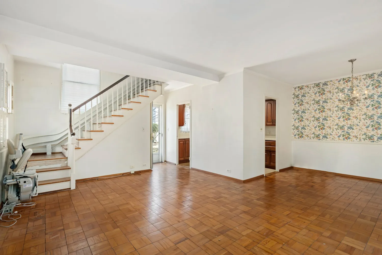 $375,000 | 1750 Preston Road, Alexandria, VA 22302