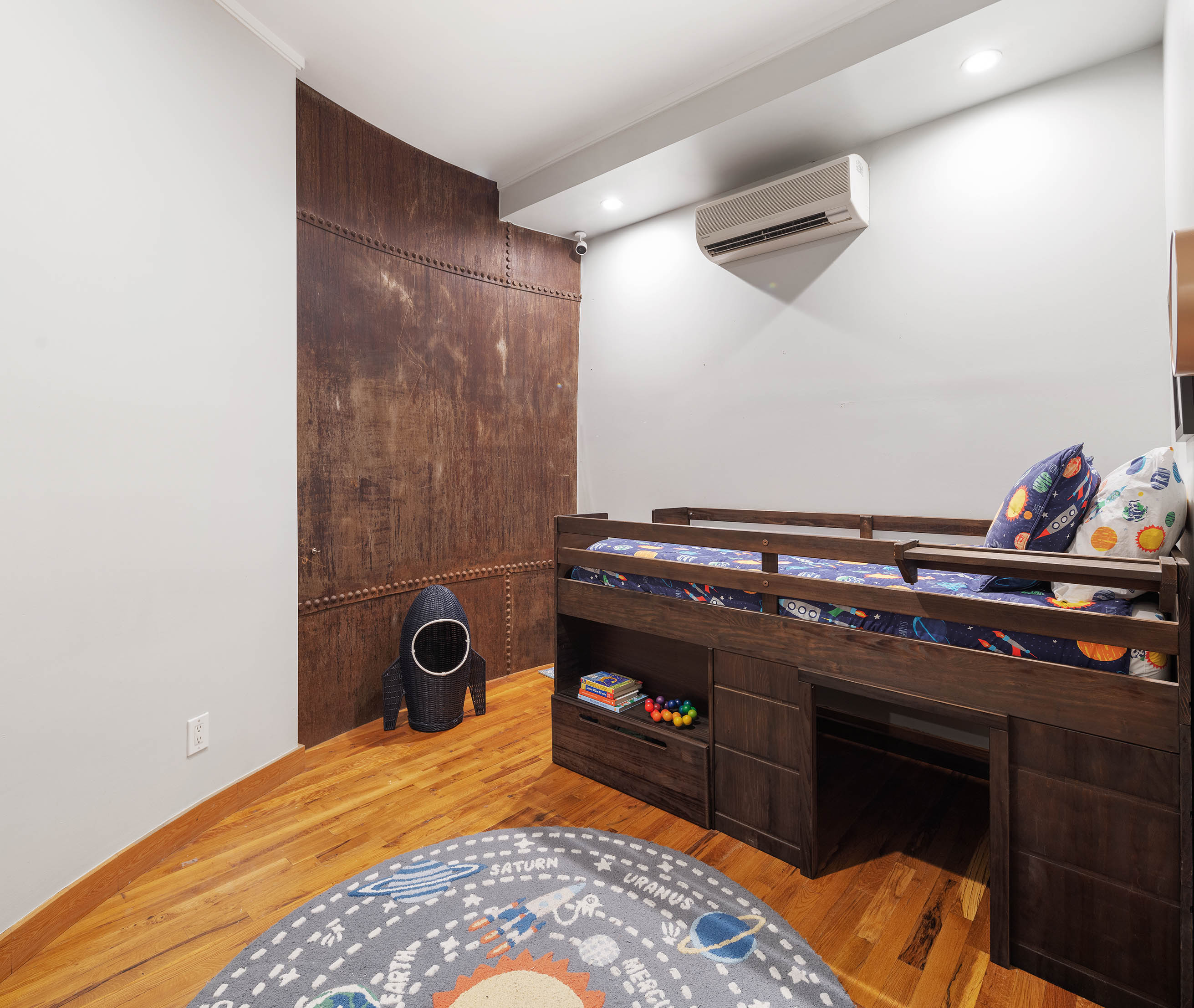 37 Bridge Street, Unit 3G Brooklyn, NY 11201 - Photo 5 of 11 a room with a bed and a dresser