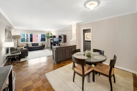 $795,000 | 345 East 56th Street, Unit 11C | Sutton Place