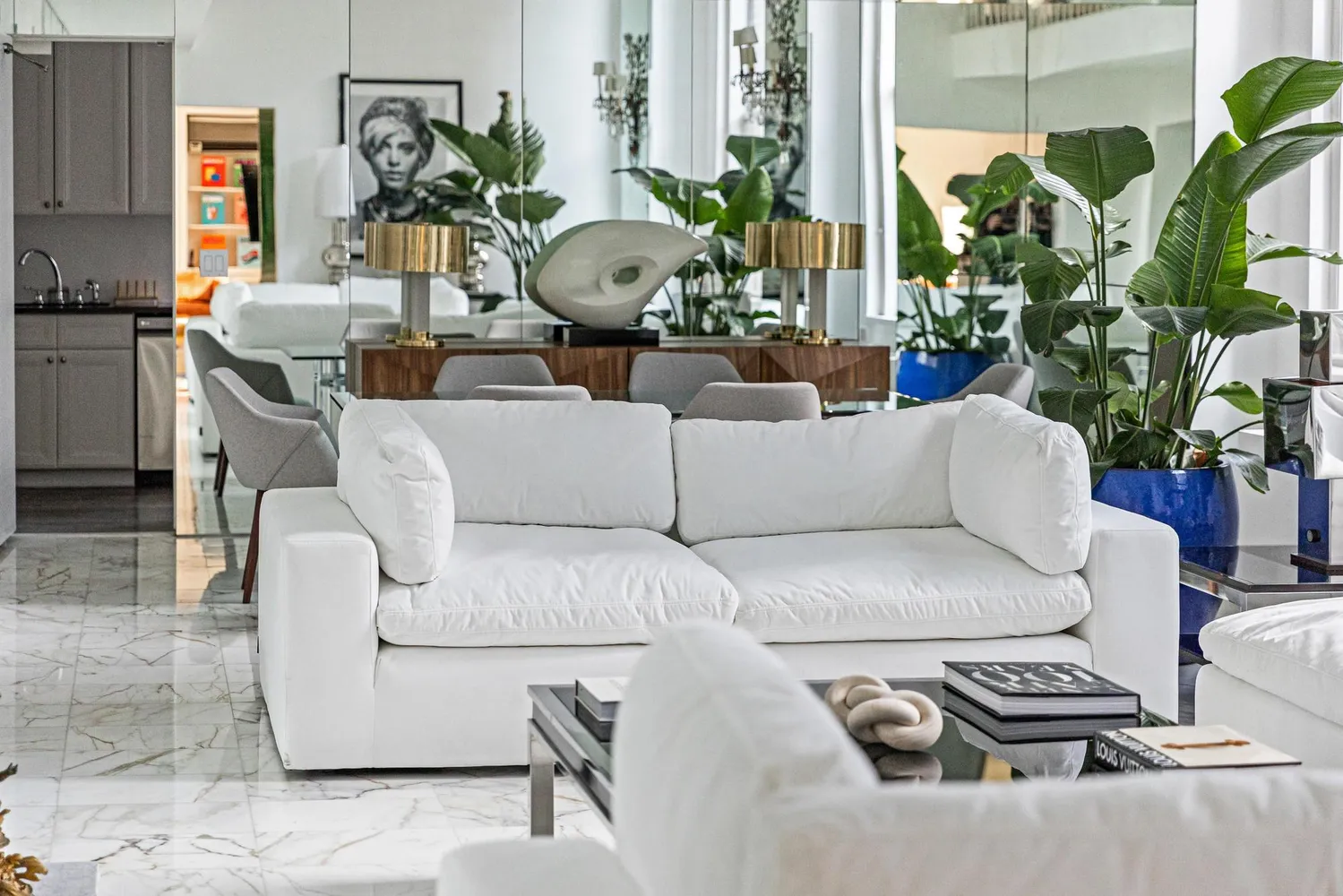 $25,000 | 111 East 56th Street, Unit 2100 | Midtown East