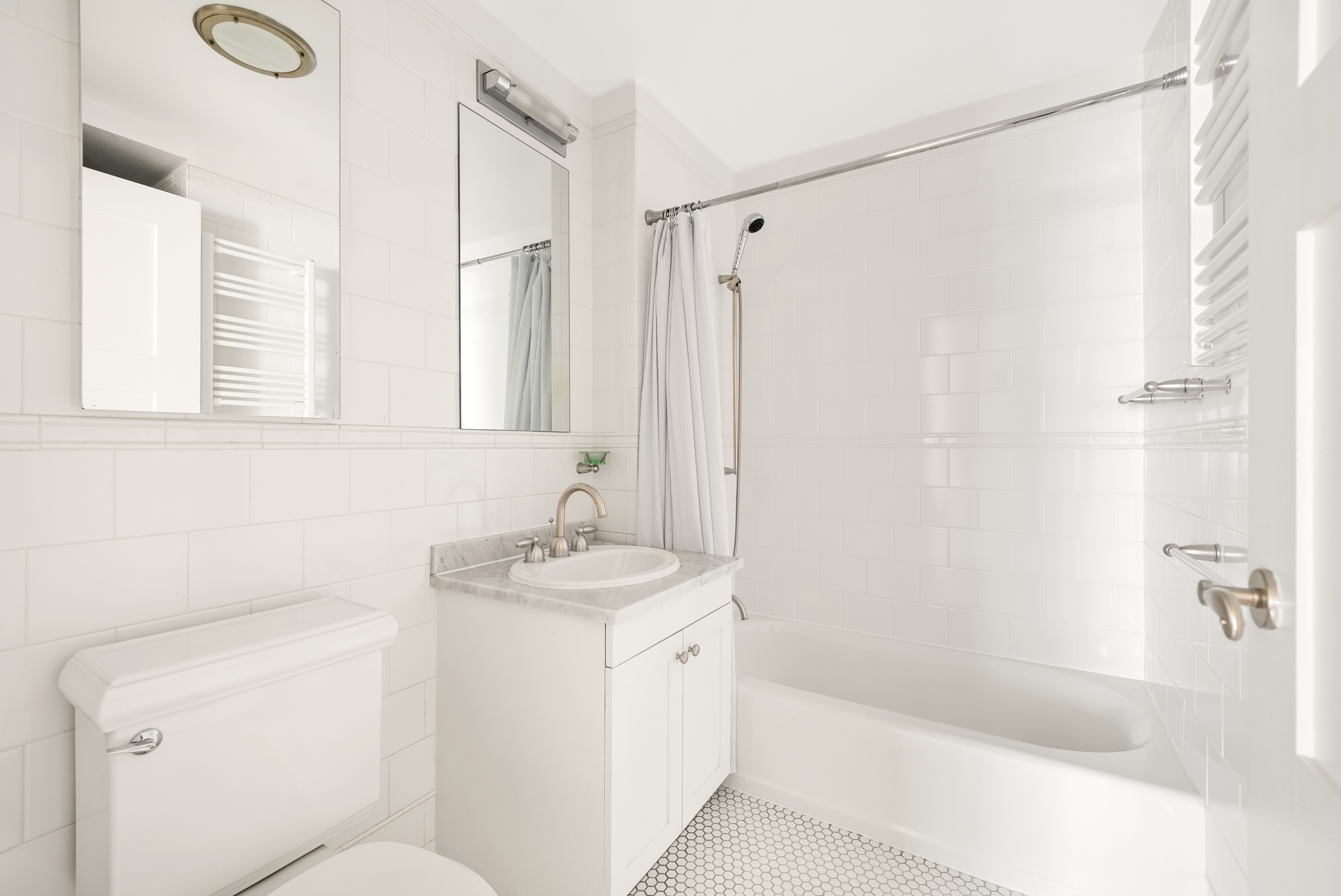 425 5th Avenue, Unit 21E Manhattan, NY 10016 - Photo 4 of 10