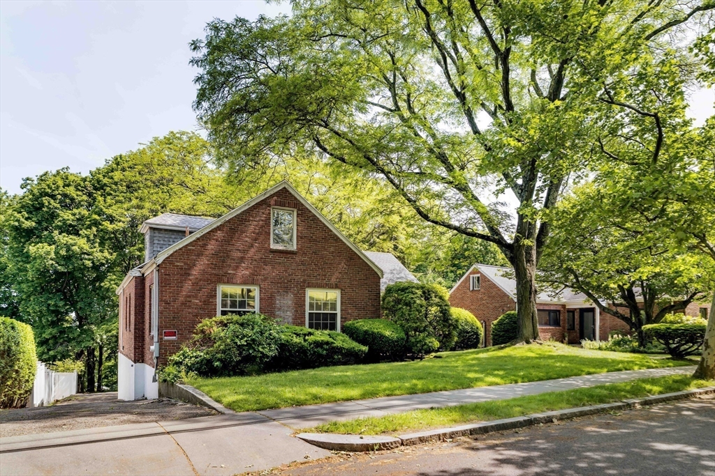 77 Jordan Road Brookline, MA 02446 - Photo 22 of 29 Gallery Image 22