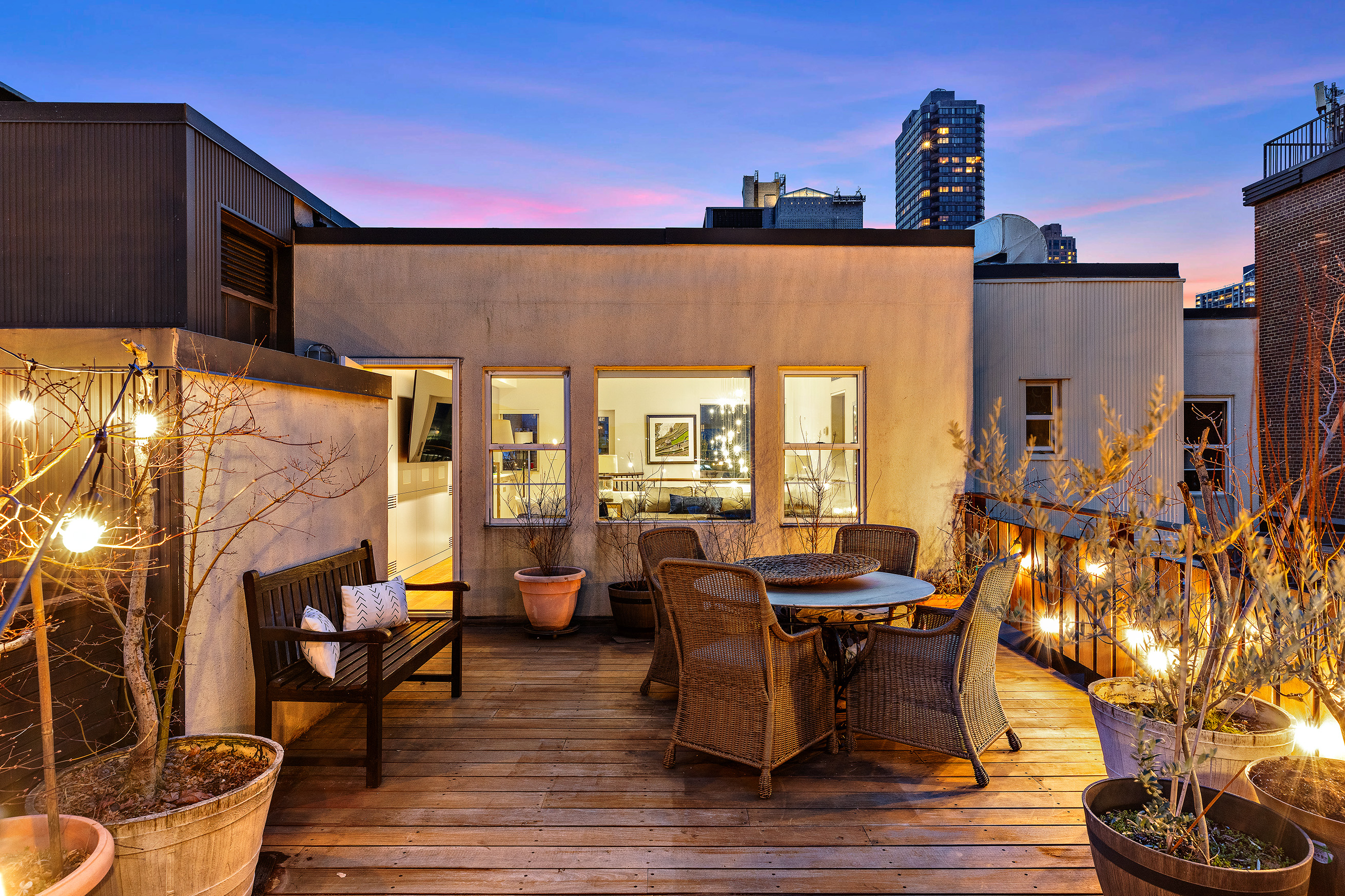 515 East 89th Street, Unit 6A Manhattan, NY 10128 - Photo 3 of 22