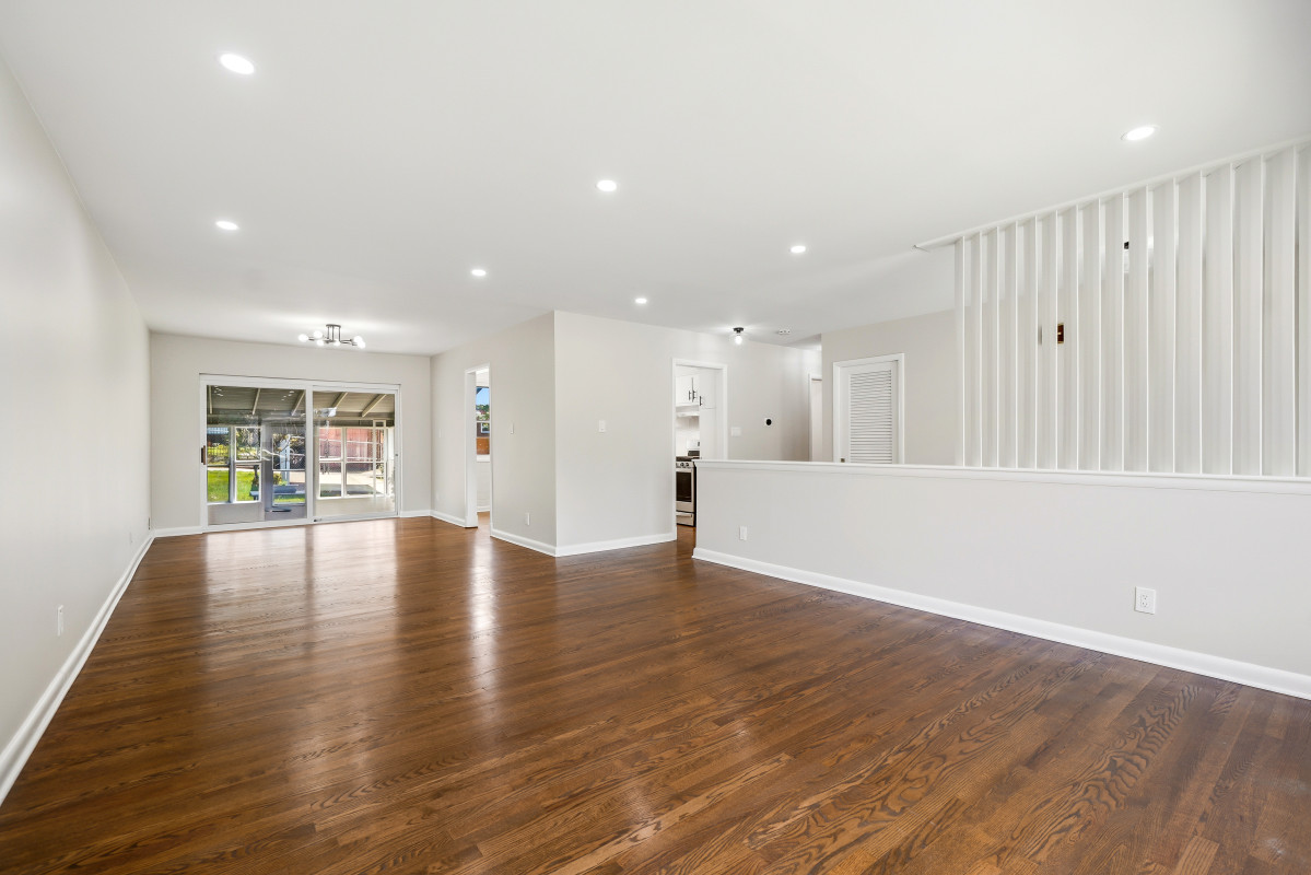 1446 Roxanna Road Northwest Washington, DC 20012 - Photo 4 of 32